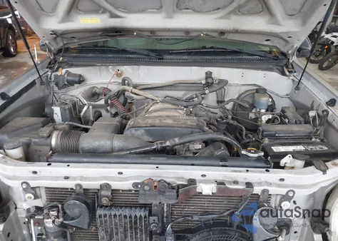 2001 Toyota Sequoia Limited V8 z USA, uszkodzony, nr VIN 5TDZT38A91S056322